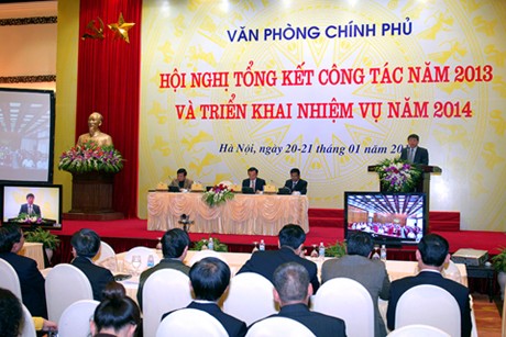 ສືບຕໍ່ປ່ຽນໃໝ່ວຽກງານ ເປັນເສນາທິການສັງລວມ, ຮັບໃຊ້ການບໍລິຫານ ຂອງລັດຖະບານ